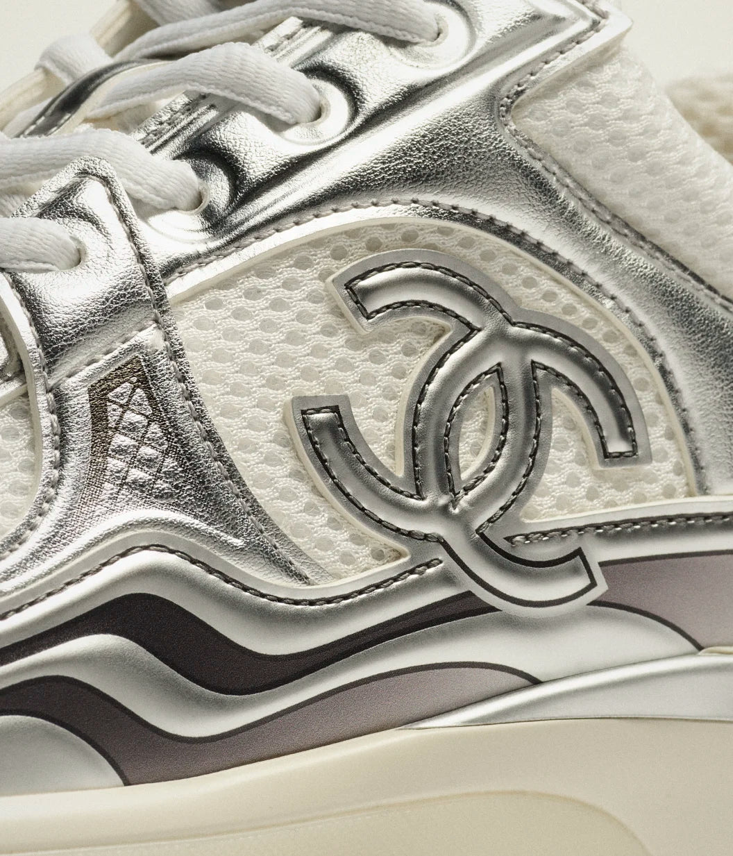 Chanel CC Runner Metalique