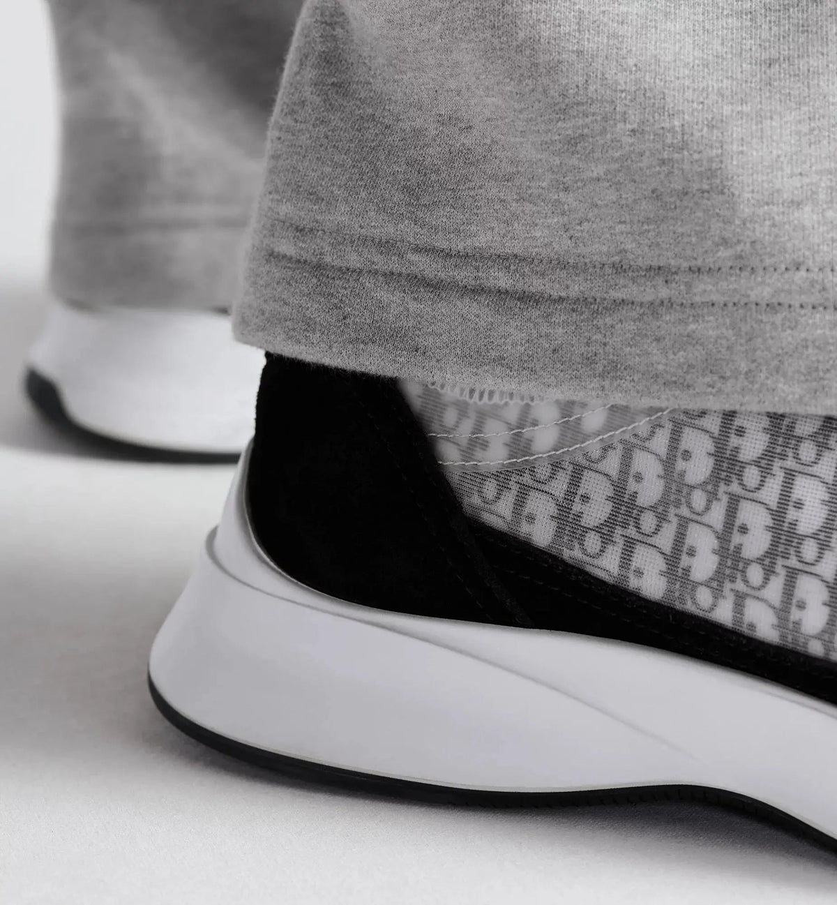 Dior B25 Runner