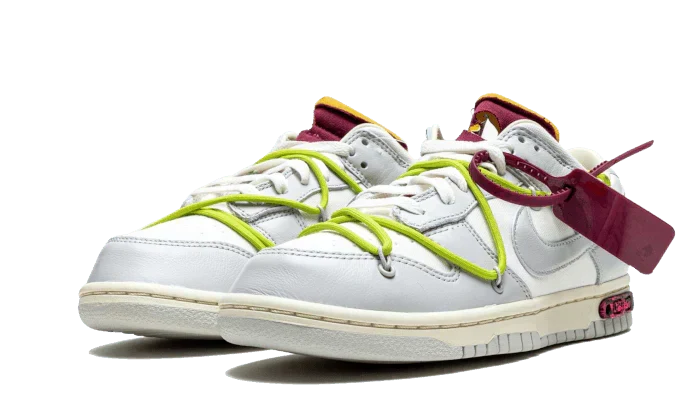 Nike® x Off-White® Dunk Low lot 8