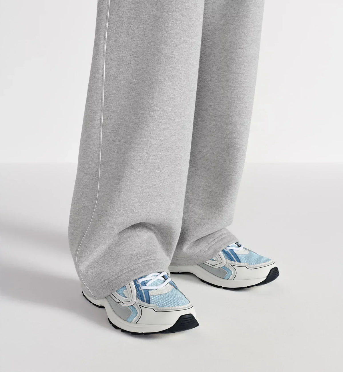 Dior B30 Bleu Ciel