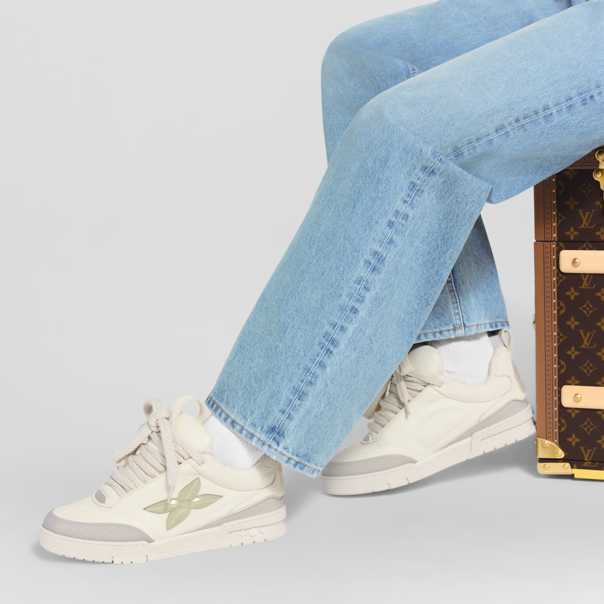 LV Skate Logo incrusté Beige